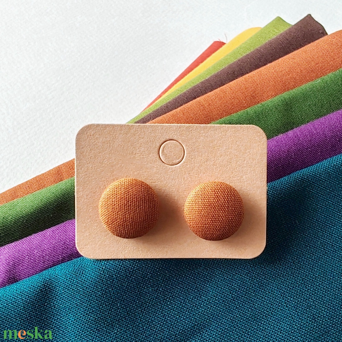 ŐSZ - Egyszínű bedugós textilfülbevaló választható színben és méretben - ősz paletta - ékszer - fülbevaló - pötty fülbevaló - Meska.hu