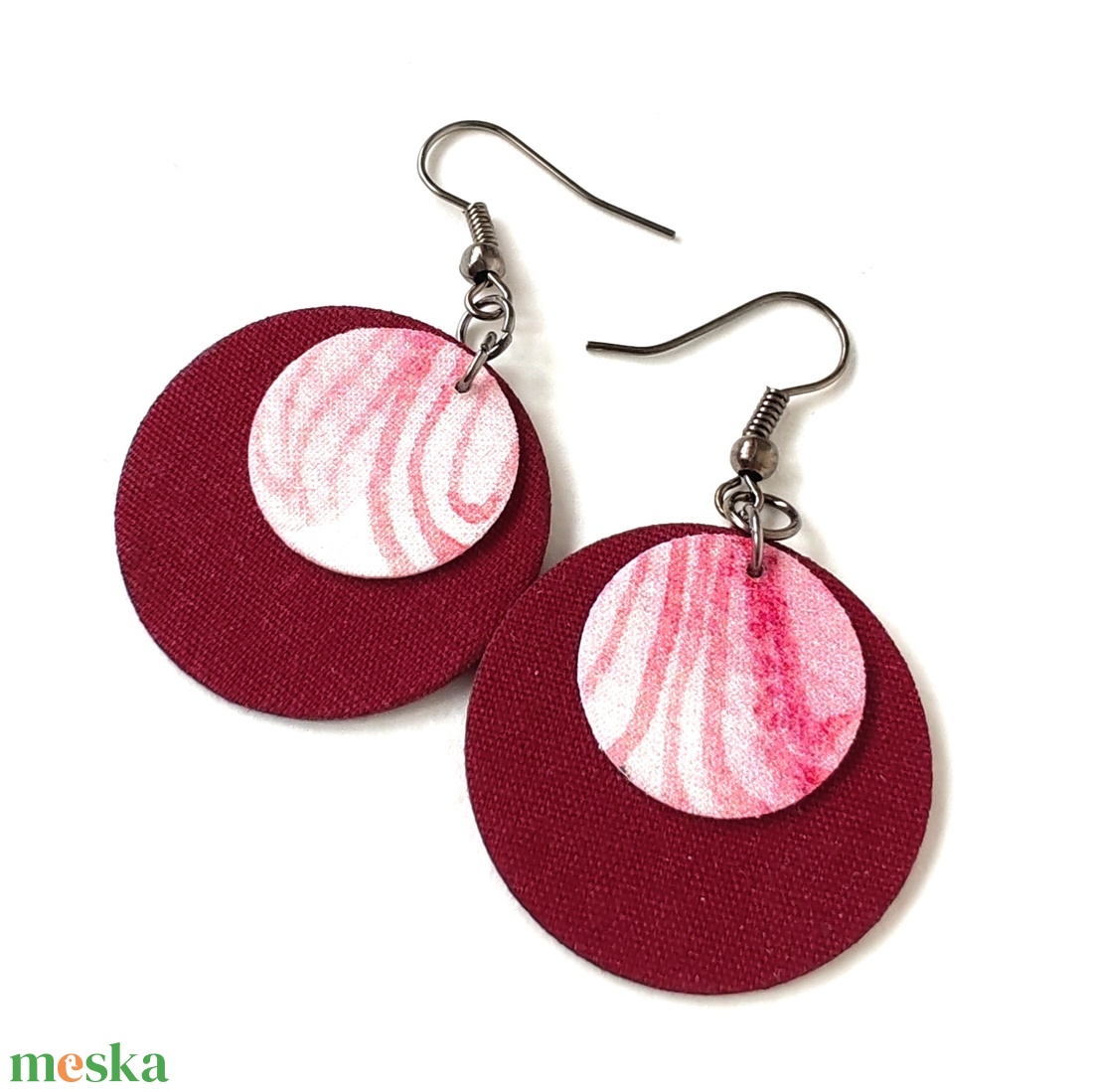 Bordó kisméretű textilfülbevaló - ékszer - fülbevaló - lógó fülbevaló - Meska.hu