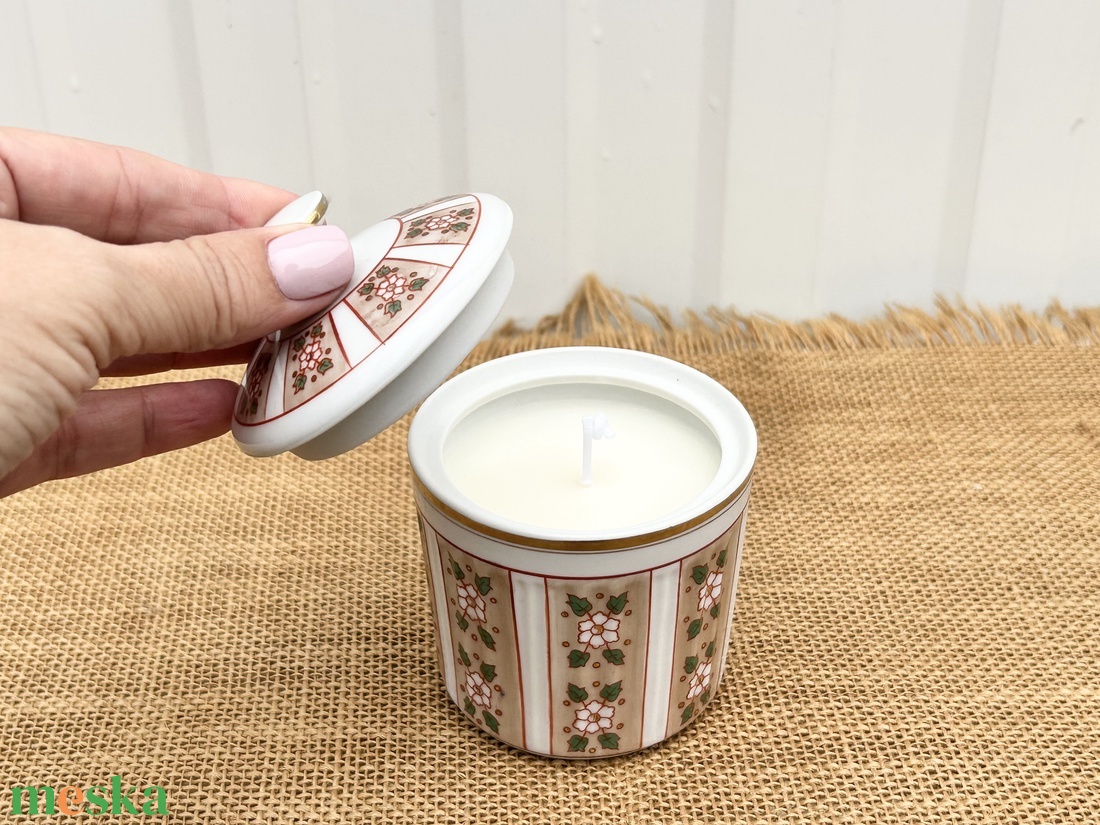 Szójaviasz gyertya 1 kanóccal, Hollóháza porcelán cukortartóba öntve - otthon & életmód - gyertya, illat, aroma - gyertya - Meska.hu