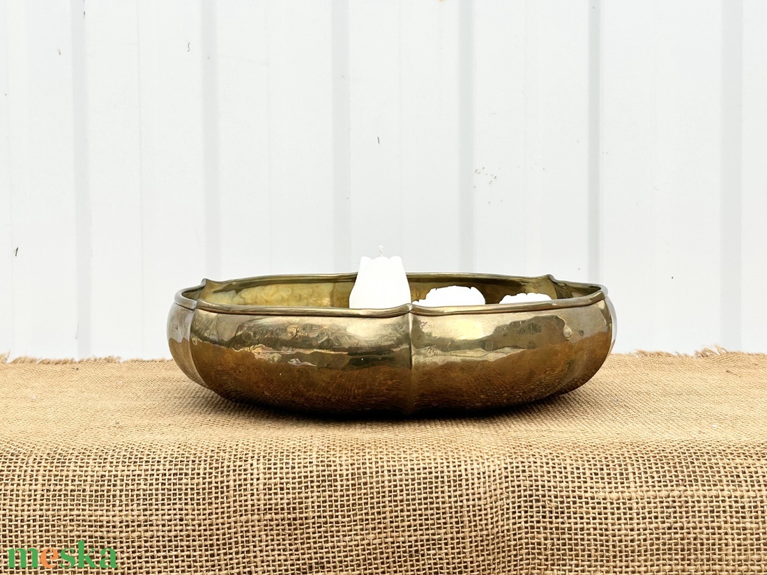 Szójaviasz gyertya 7 kanóccal, kézzel kalapált réz tálba öntve - otthon & életmód - gyertya, illat, aroma - gyertya - Meska.hu