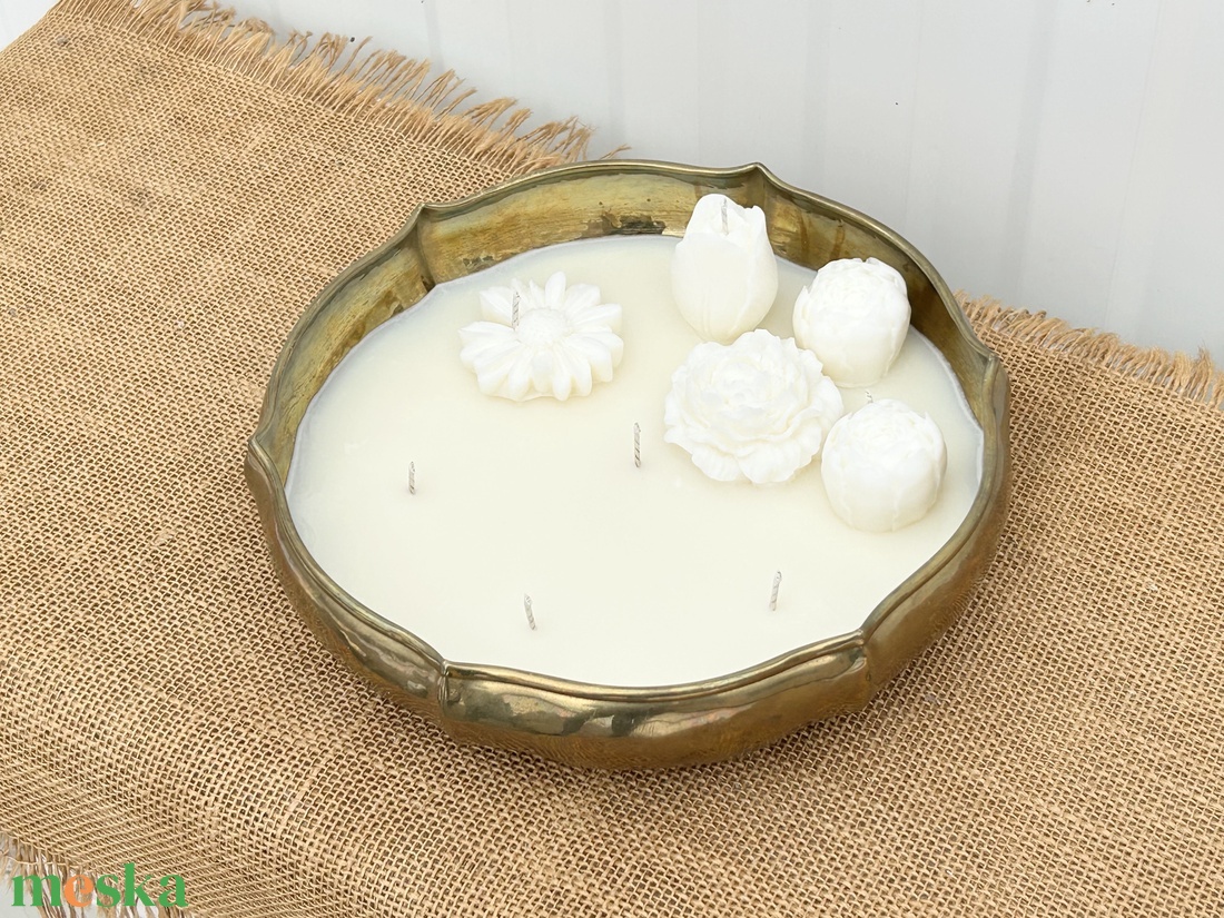 Szójaviasz gyertya 7 kanóccal, kézzel kalapált réz tálba öntve - otthon & életmód - gyertya, illat, aroma - gyertya - Meska.hu