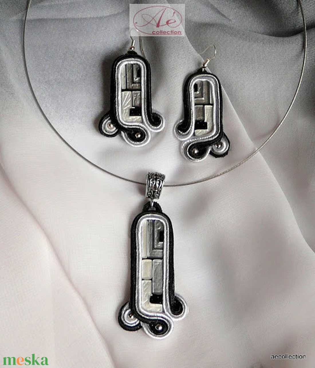 Exkluzív ezüstszürke retró sujtás ékszergarnitúra. - ékszer - fülbevaló - lógó fülbevaló - Meska.hu