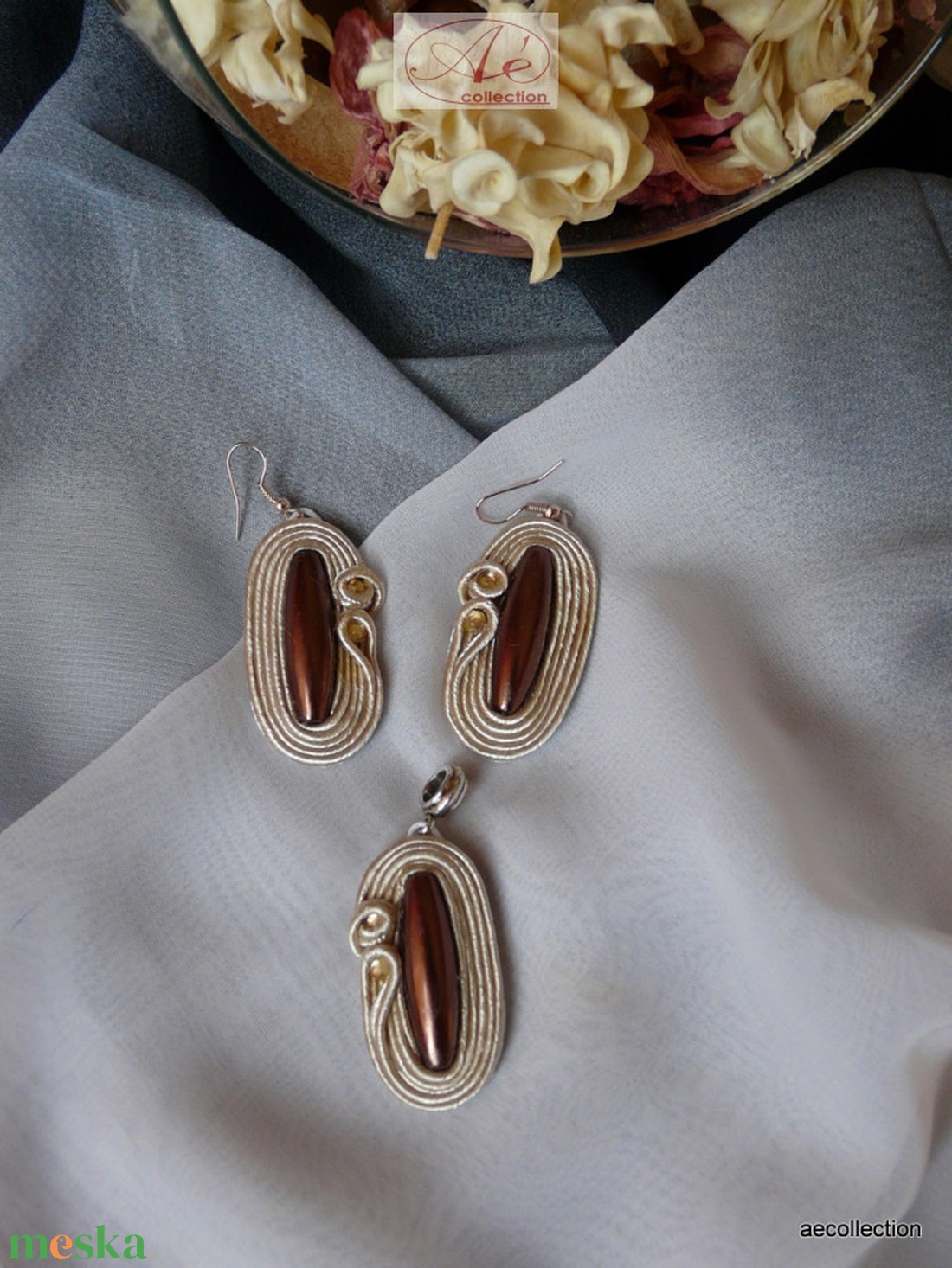 Exkluzív sujtás ékszergarnitúra. - ékszer - fülbevaló - lógó fülbevaló - Meska.hu