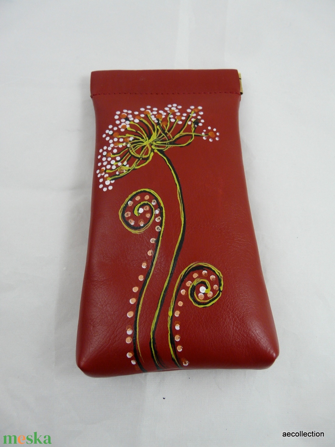 Hagyományos, pattintós, minőségi bőr szemüvegtok, egyedi, kézzel festett motívummal. - táska & tok - pénztárca & más tok - szemüvegtok - Meska.hu