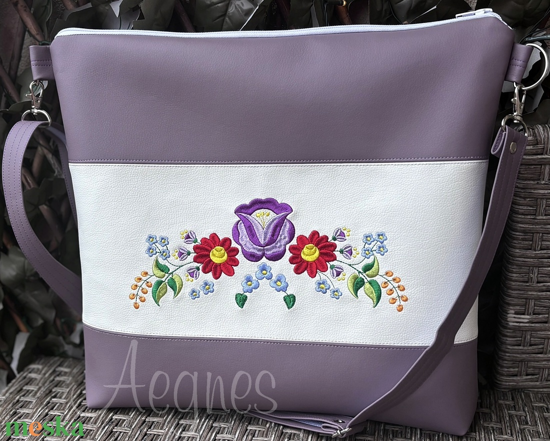 Lila táskaszett - táska & tok - kézitáska & válltáska - vállon átvethető táska - Meska.hu