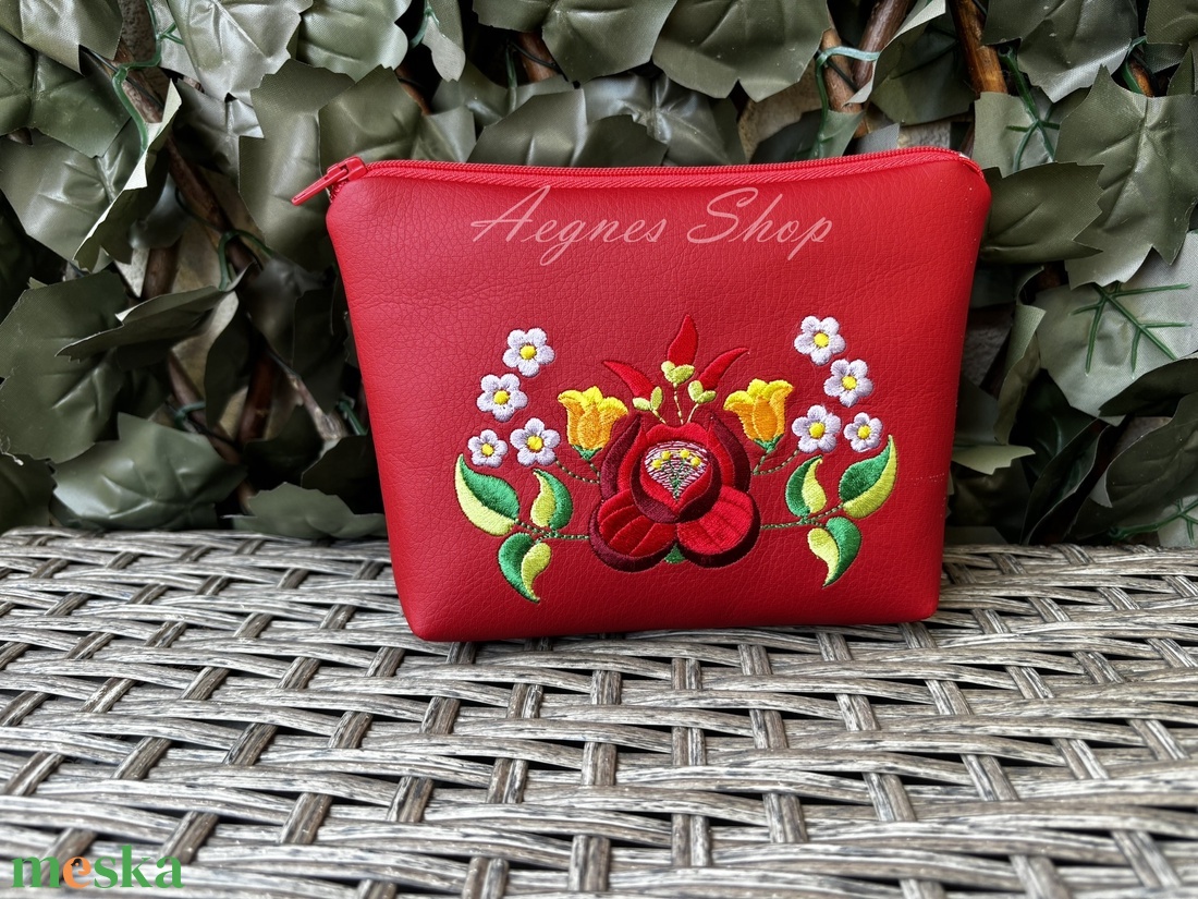 Piros kalocsai neszesszer - táska & tok - neszesszer - Meska.hu