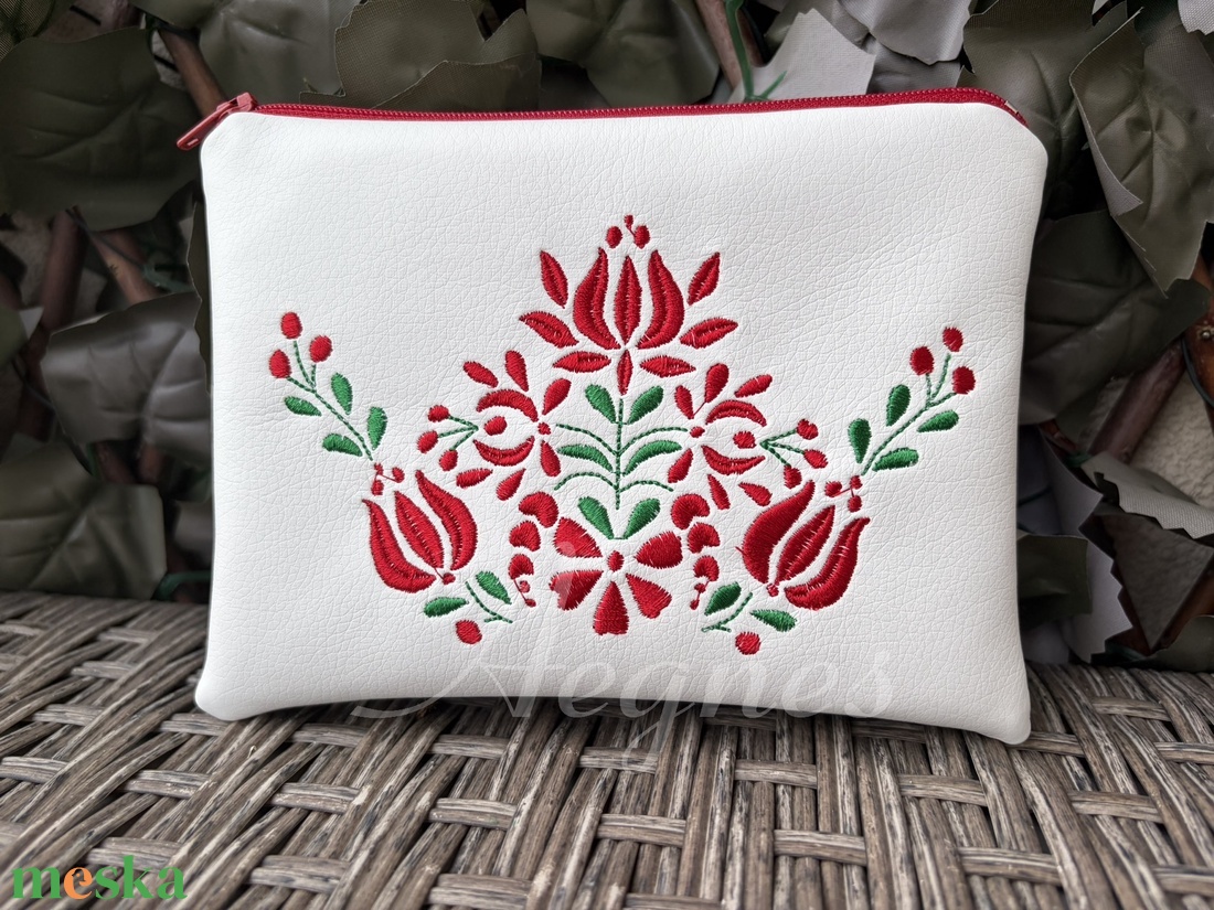 Neszi - táska & tok - neszesszer - Meska.hu