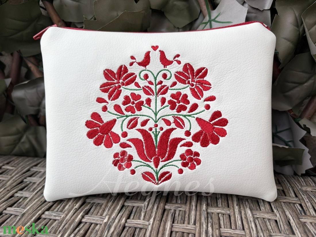 Kalocsai Neszi - táska & tok - neszesszer - Meska.hu