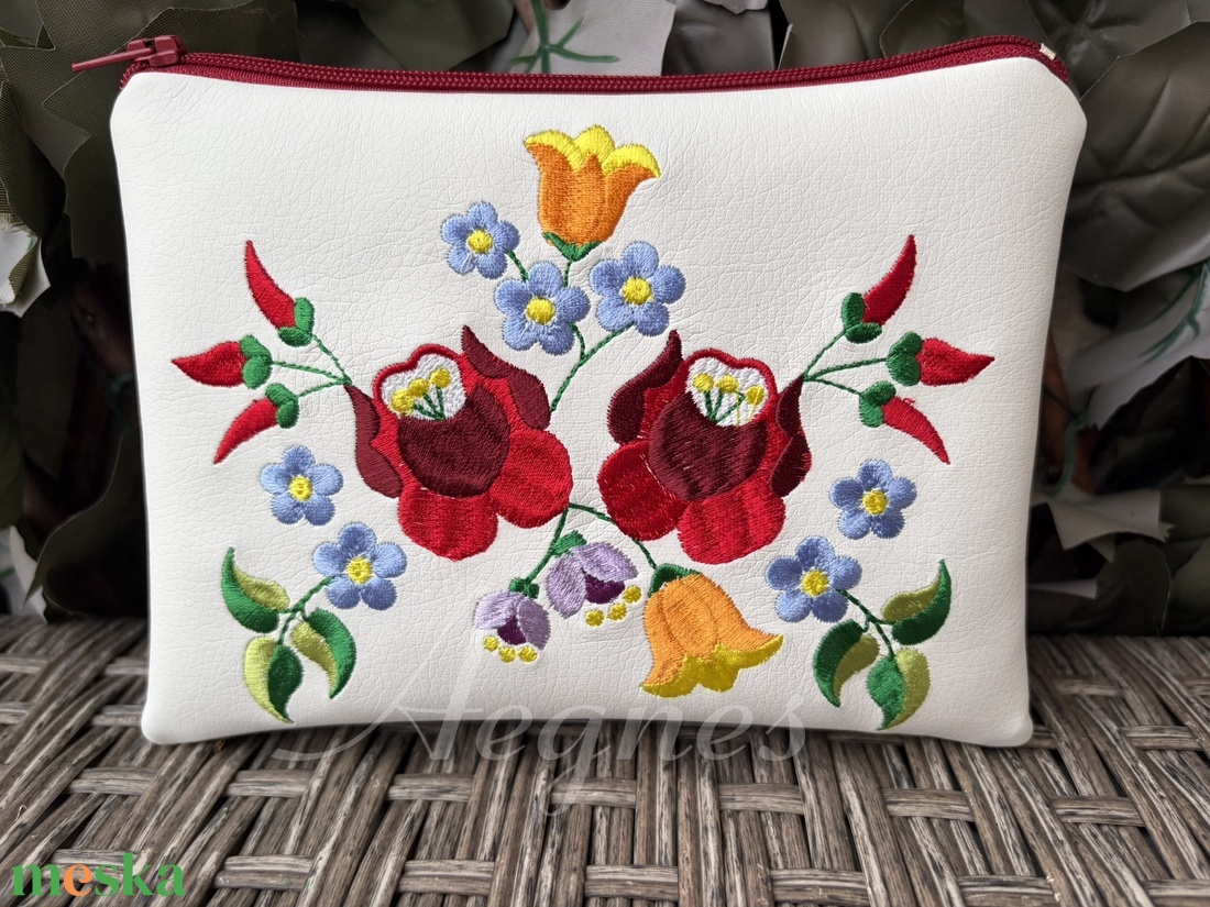 Kalocsai Neszi - táska & tok - neszesszer - Meska.hu