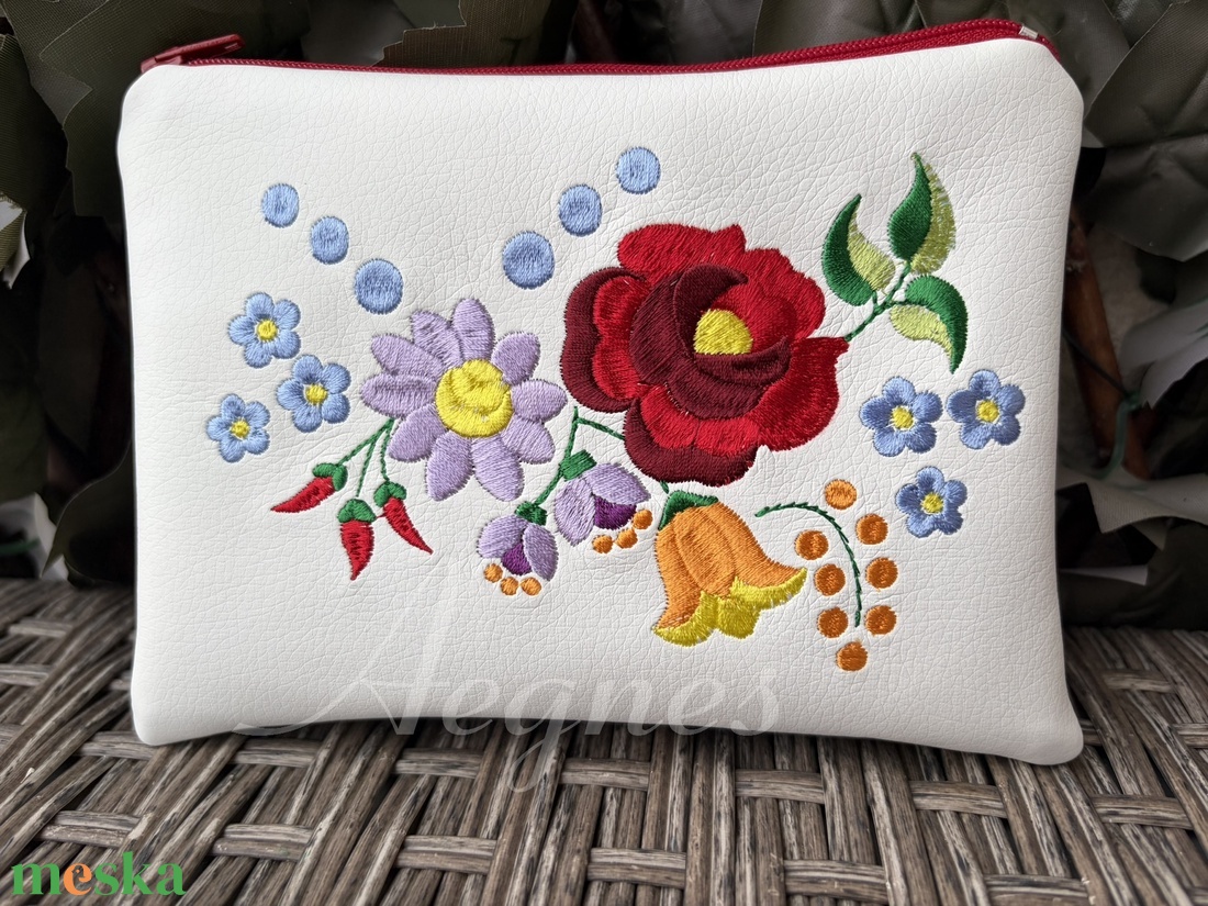 Kalocsai Neszi - táska & tok - neszesszer - Meska.hu