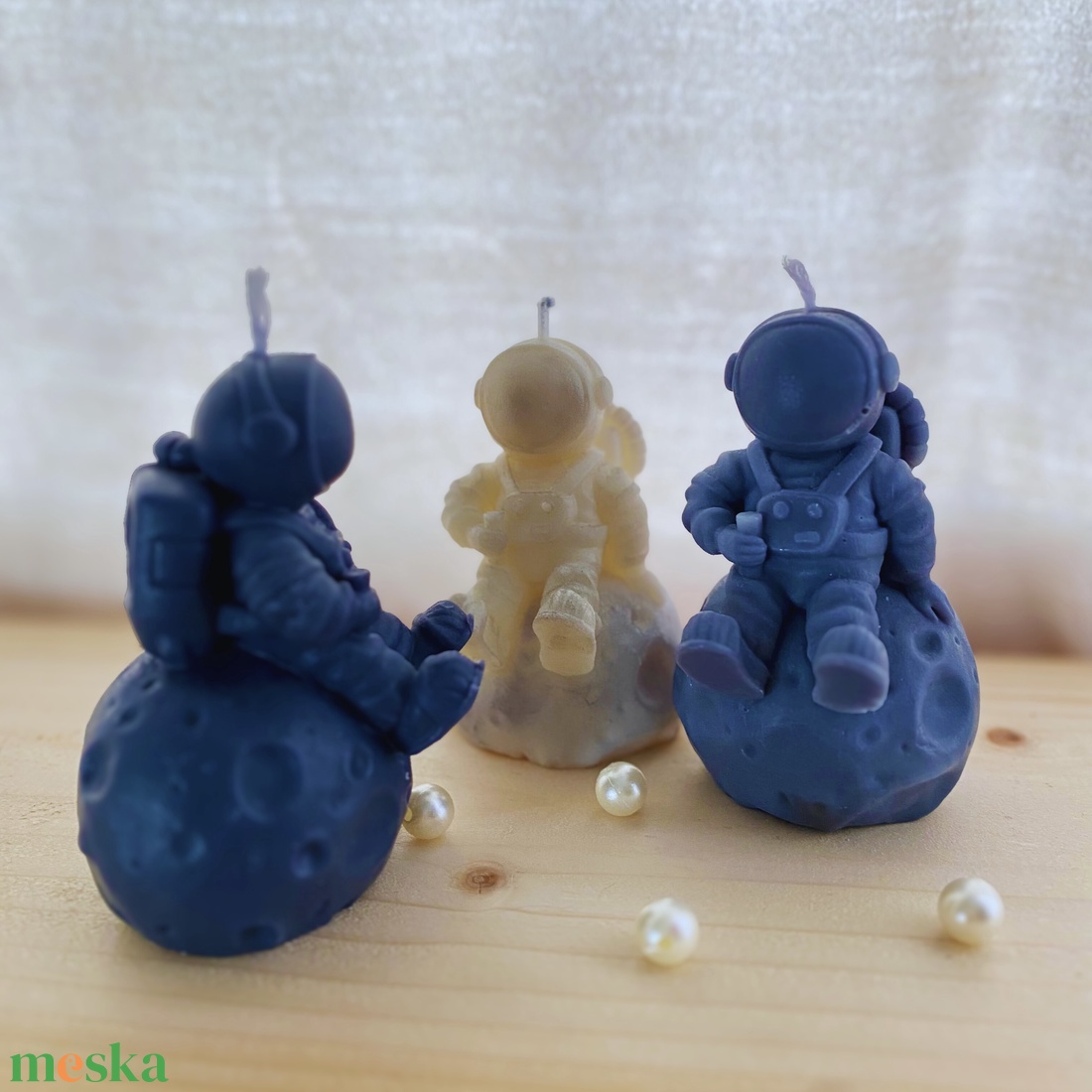 Űrhajós formagyertya � különleges dekor gyertya választható színekben, ajándék gyerekeknek és design kedvelőknek - otthon & életmód - gyertya, illat, aroma - gyertya - Meska.hu