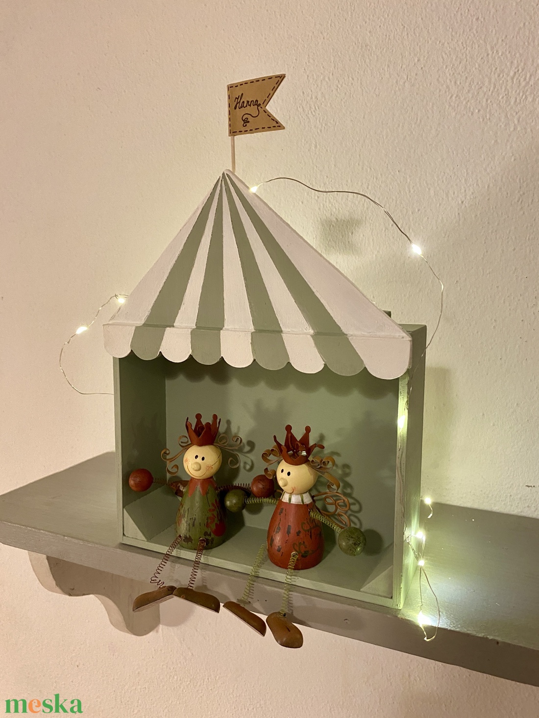 Menta babapolc, cirkuszos polc - baba - mama - babaszobabútor - polc, fogas - Meska.hu