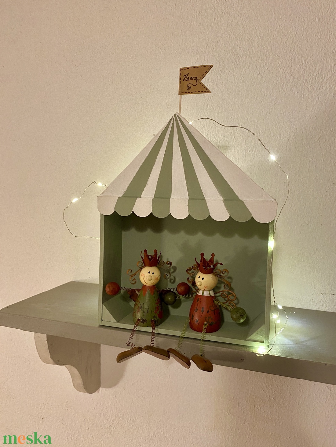 Menta babapolc, cirkuszos polc - baba - mama - babaszobabútor - polc, fogas - Meska.hu