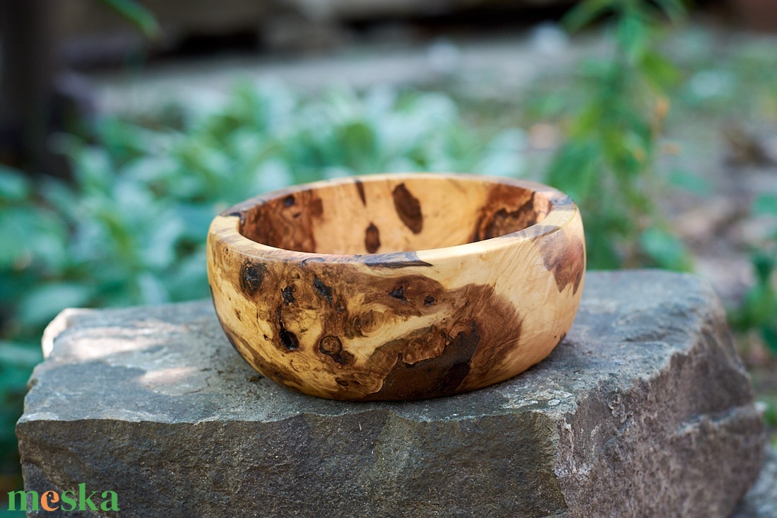 Esztergált fa tál - otthon & életmód - dekoráció - asztal és polc dekoráció - dekorációs tál, tartó - Meska.hu