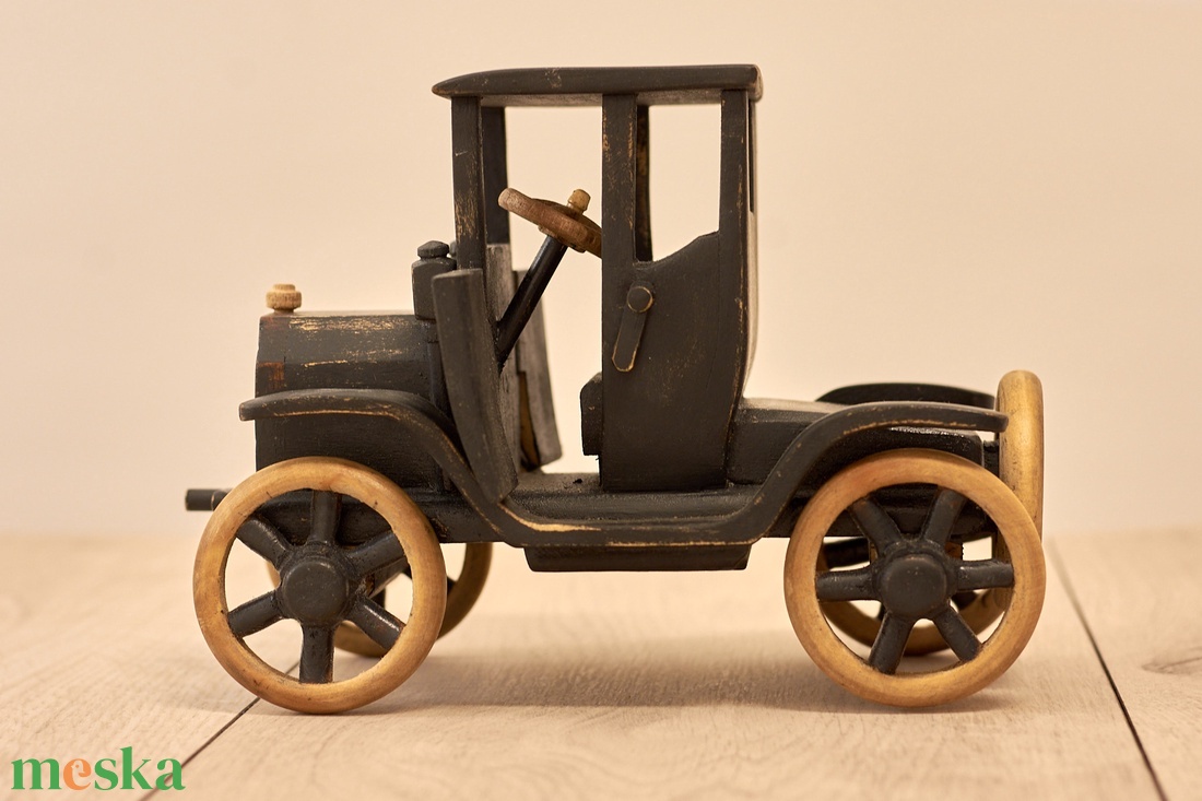 Fa autó - 'Lizzy' - művészet - makett, modell - Meska.hu