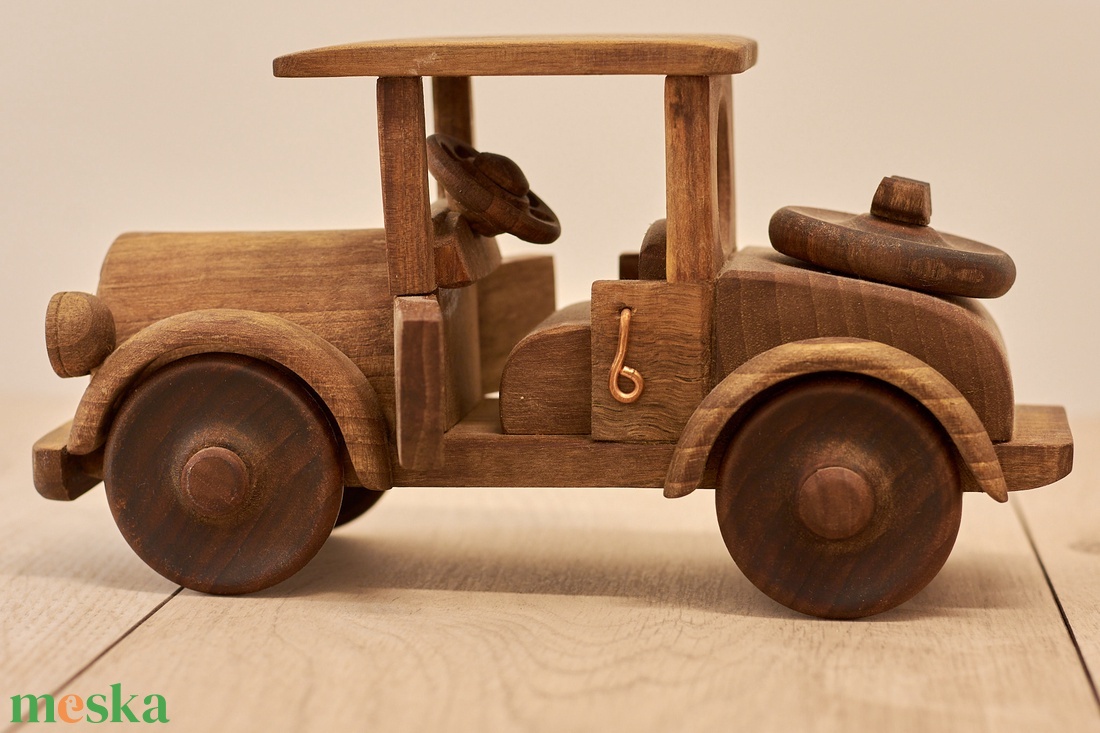 Fa autó - 'A modell' - otthon & életmód - dekoráció - dísztárgy - Meska.hu