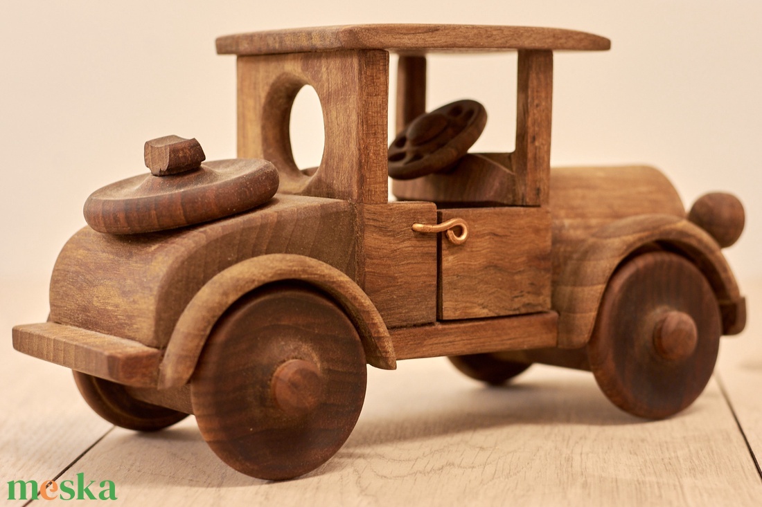 Fa autó - 'A modell' - otthon & életmód - dekoráció - dísztárgy - Meska.hu