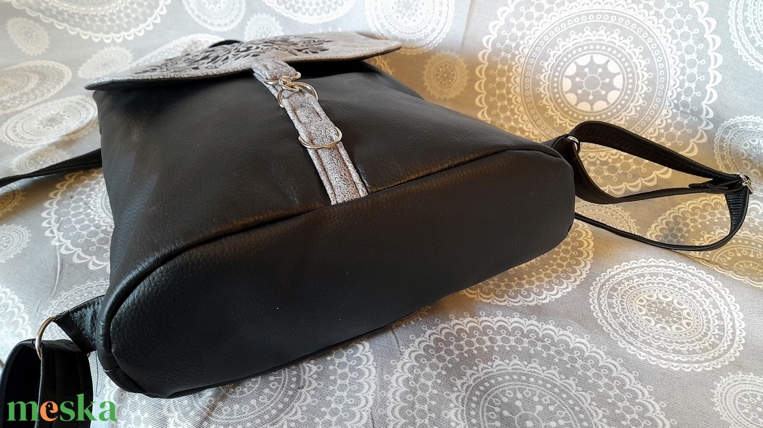 Mandalás  fekete-szürke hátitáska - táska & tok - hátizsák - hátizsák - Meska.hu