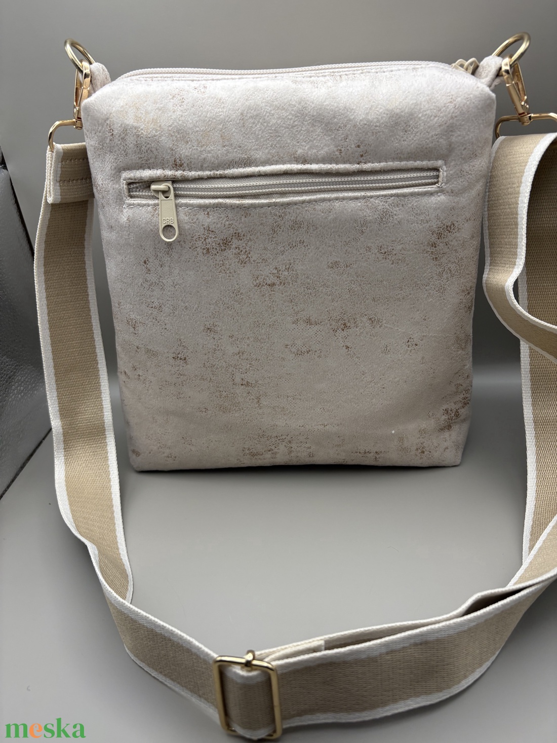 Beige oldaltáska  - táska & tok - kézitáska & válltáska - kézitáska - Meska.hu