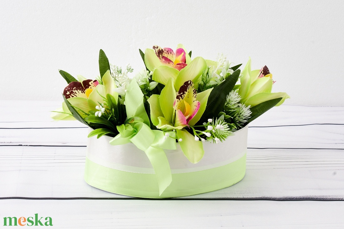 Orchideás virágdoboz - esküvő - dekoráció - asztaldísz - Meska.hu Orchideás virágdoboz - esküvő - dekoráció - asztaldísz - Meska.hu