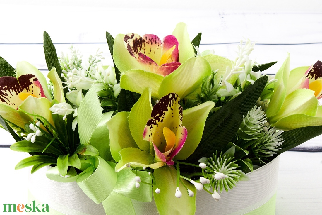 Orchideás virágdoboz - esküvő - dekoráció - asztaldísz - Meska.hu Orchideás virágdoboz - esküvő - dekoráció - asztaldísz - Meska.hu