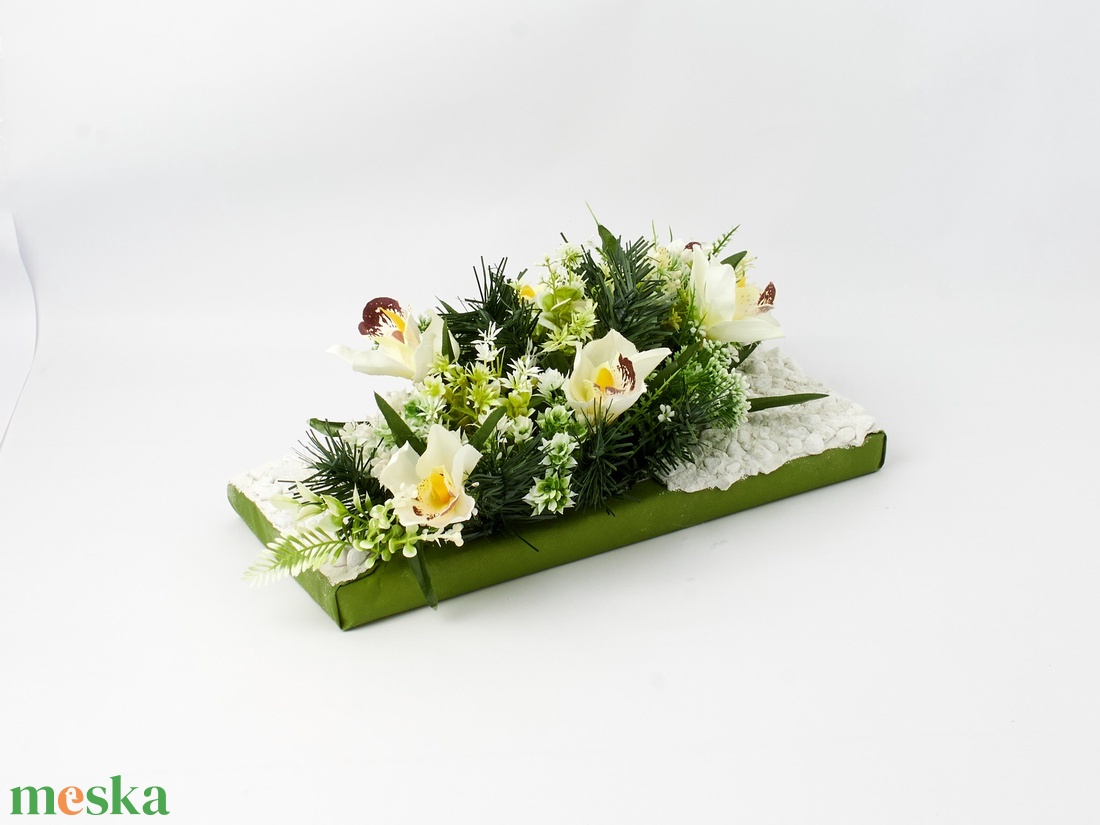 Orchideás temetői dísz - otthon & életmód - dekoráció - virágdísz és tartó - koszorú - Meska.hu Orchideás temetői dísz - otthon & életmód - dekoráció - virágdísz és tartó - koszorú - Meska.hu