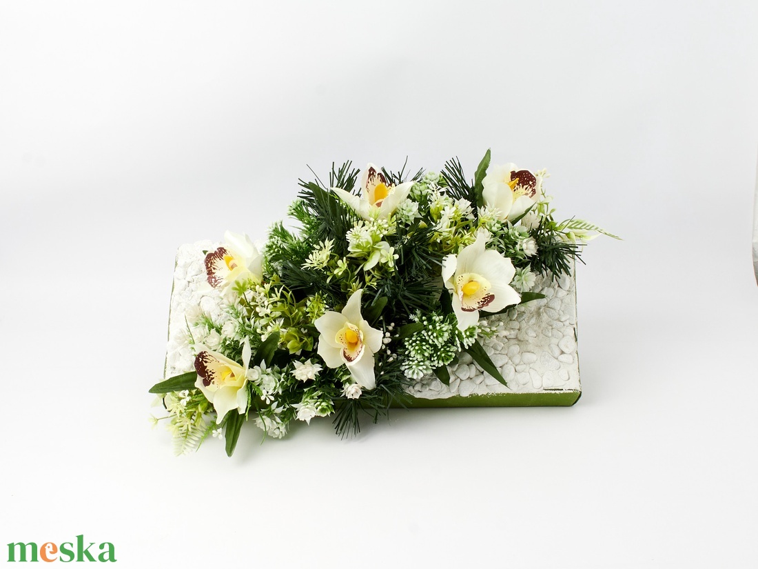Orchideás temetői dísz - otthon & életmód - dekoráció - virágdísz és tartó - koszorú - Meska.hu Orchideás temetői dísz - otthon & életmód - dekoráció - virágdísz és tartó - koszorú - Meska.hu