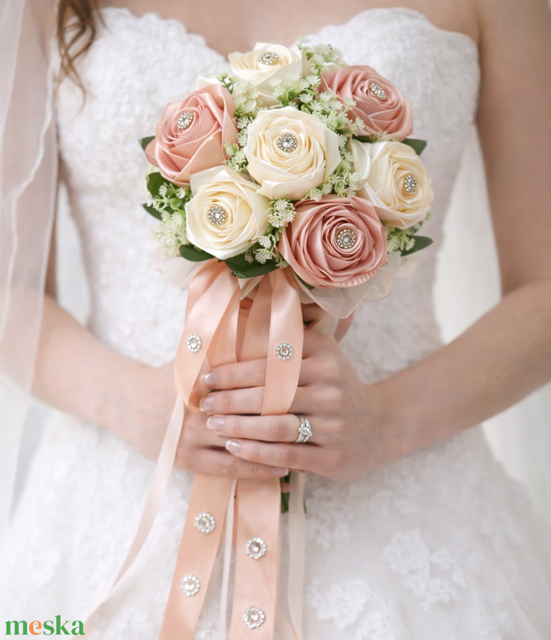 Ekrü púder rózsacsokor - esküvő - menyasszonyi- és dobócsokor - Meska.hu