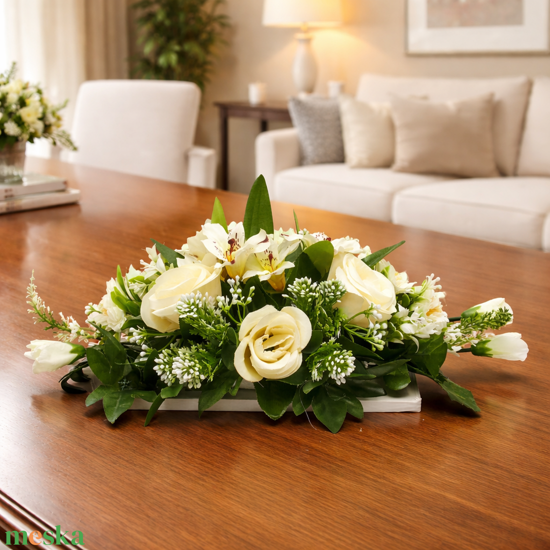 Elegáns krém rózsás asztaldísz - otthon & életmód - dekoráció - asztal és polc dekoráció - asztaldísz - Meska.hu