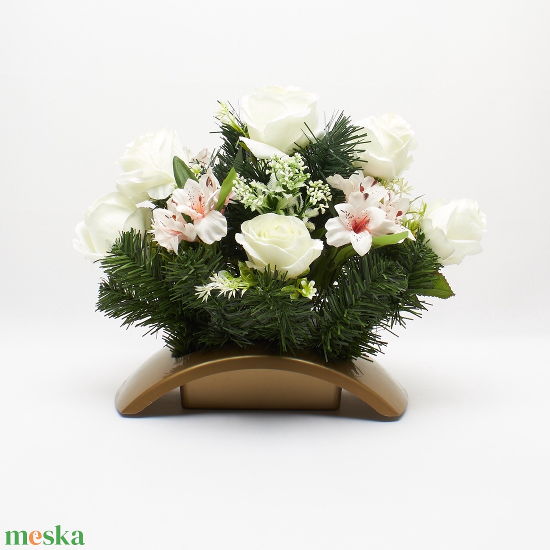 Elegáns fehér rózsás virágkompozíció � időtálló dekoráció - otthon & életmód - vallás - temetkezési tárgy - sírdísz, kegyeleti dísz - Meska.hu