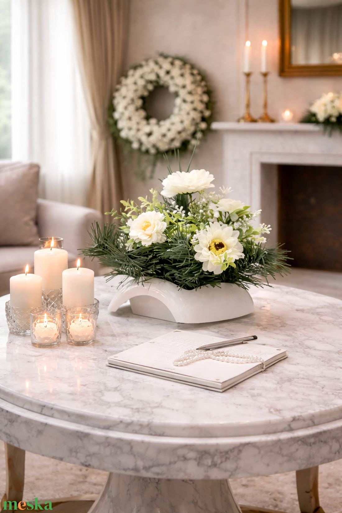 Elegáns fehér temetői dísz örökzölddel - otthon & életmód - vallás - temetkezési tárgy - sírdísz, kegyeleti dísz - Meska.hu