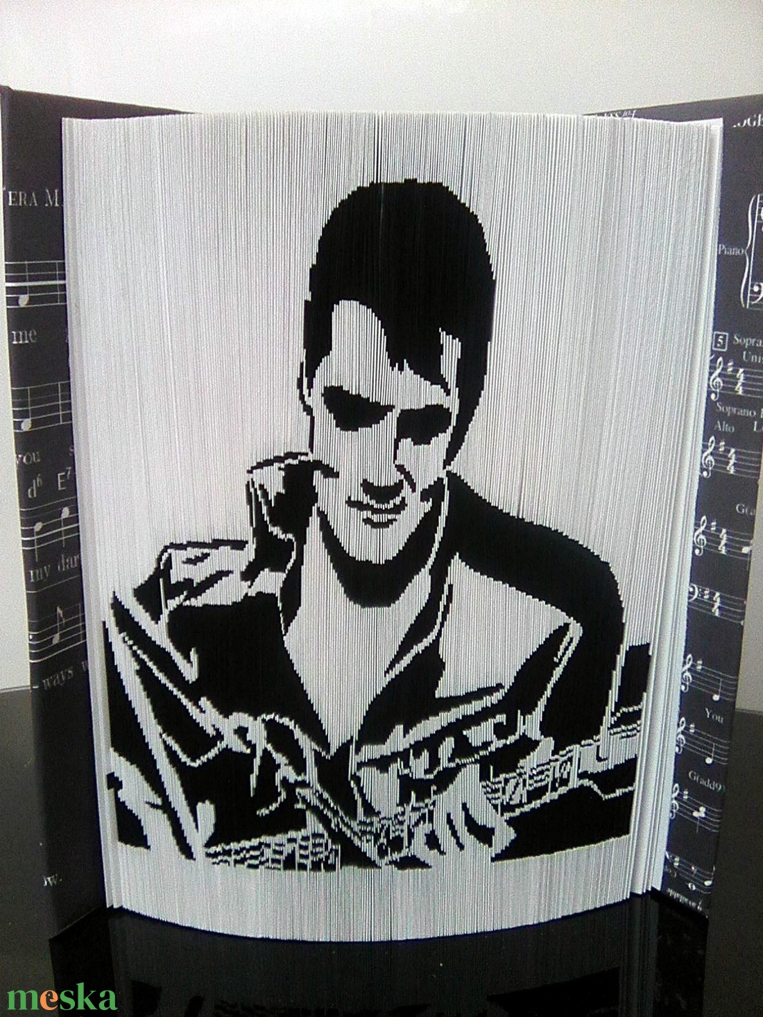 Elvis - otthon & életmód - dekoráció - asztal és polc dekoráció - könyvszobor - Meska.hu
