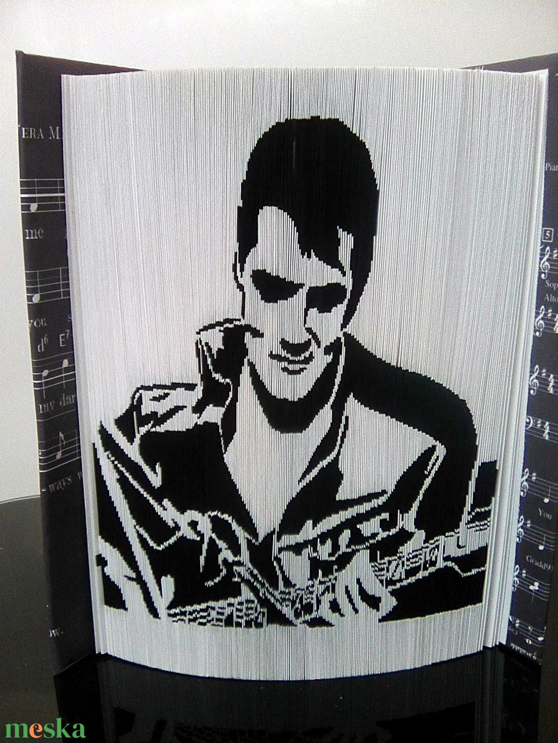 Elvis - otthon & életmód - dekoráció - asztal és polc dekoráció - könyvszobor - Meska.hu