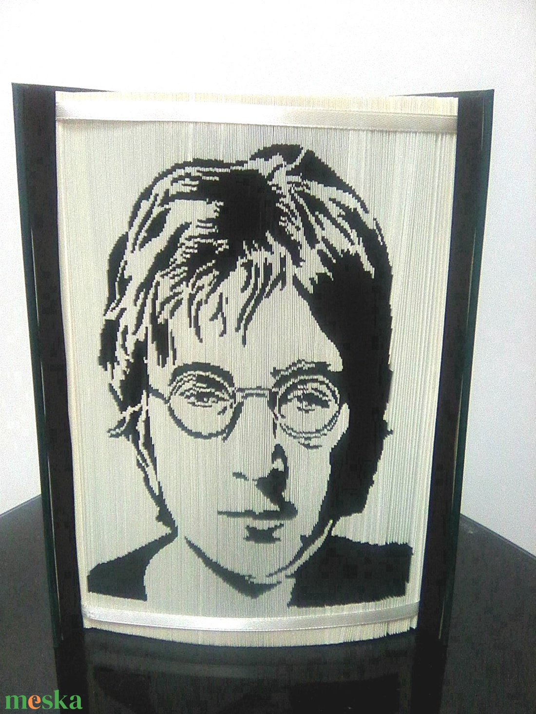 Lennon - otthon & életmód - dekoráció - asztal és polc dekoráció - könyvszobor - Meska.hu Lennon - otthon & életmód - dekoráció - asztal és polc dekoráció - könyvszobor - Meska.hu