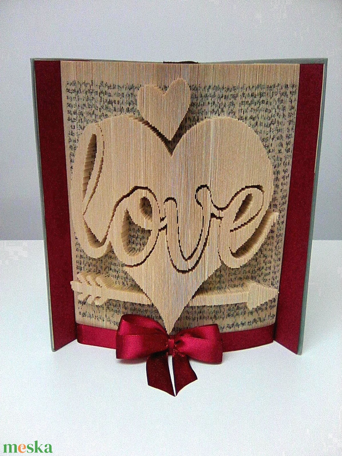 Love - otthon & életmód - dekoráció - asztal és polc dekoráció - könyvszobor - Meska.hu