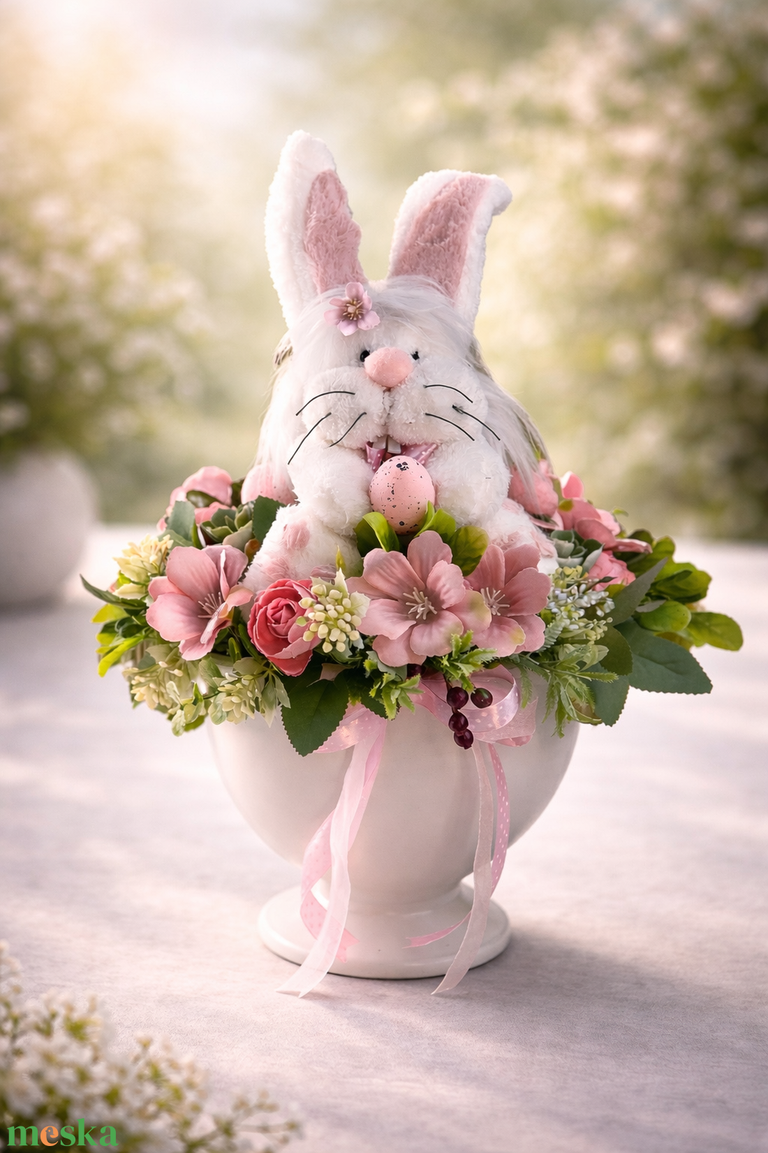 Nyuszis asztali dísz :: tojás kerámia kaspóban - otthon & életmód - dekoráció - asztal és polc dekoráció - asztaldísz - Meska.hu