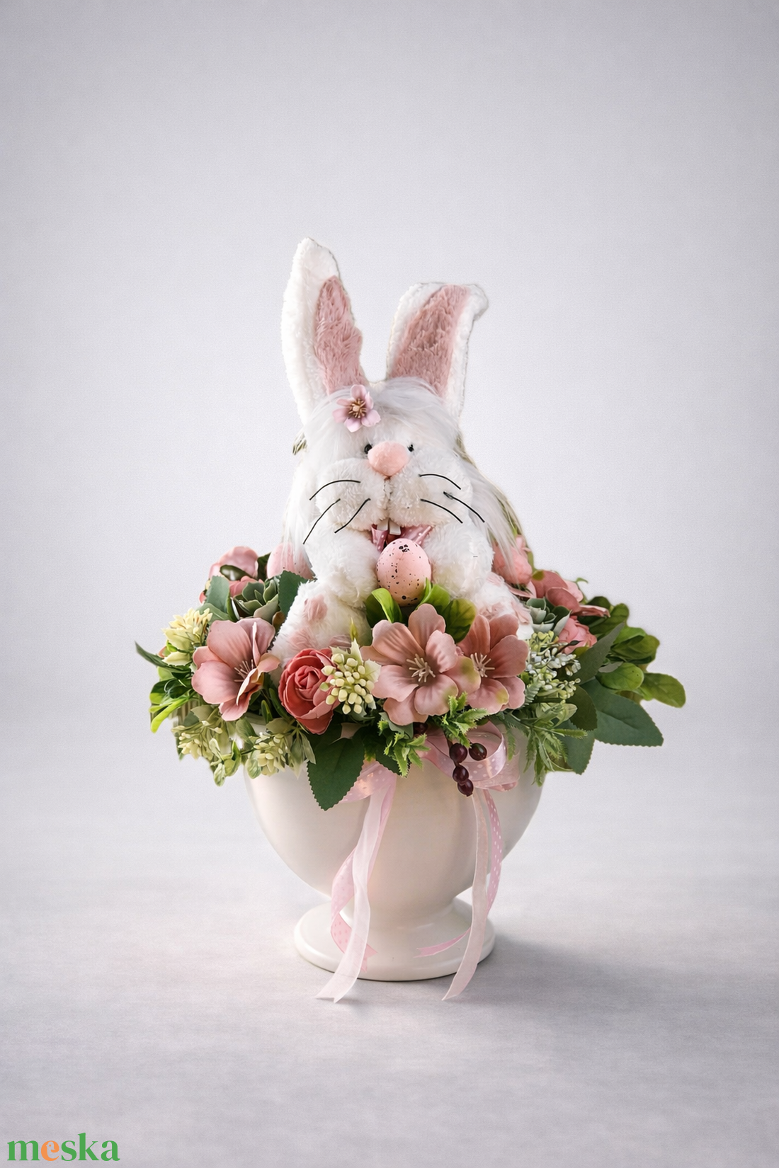 Nyuszis asztali dísz :: tojás kerámia kaspóban - otthon & életmód - dekoráció - asztal és polc dekoráció - asztaldísz - Meska.hu