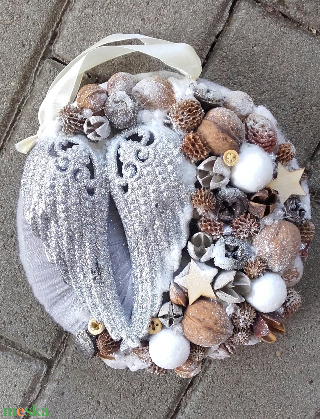 ANGYALSZÁRNY  ünnepi-karácsonyi-adventi kopogtató, ajtódísz, falidísz, koszorú RENDELHETŐ - karácsony - karácsonyi lakásdekoráció - karácsonyi ajtódíszek - Meska.hu