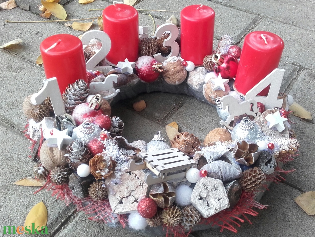 ADVENT VASÁRNAPOK Karácsonyi asztald�sz,  adventi asztaldísz, koszorú, doboz, box karácsonyi dekoráció  - karácsony - adventi díszek - adventi koszorú - Meska.hu