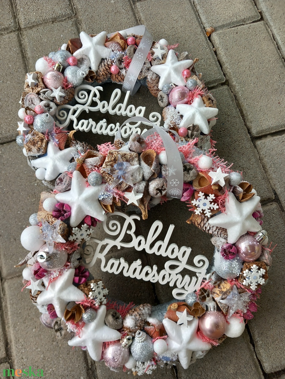 BOLDOG KARÁCSONY rácsonyi- adventi ünnepi kopogtató, ajtódísz - diy (csináld magad) - szabásminta, útmutató - Meska.hu BOLDOG KARÁCSONY rácsonyi- adventi ünnepi kopogtató, ajtódísz - diy (csináld magad) - szabásminta, útmutató - Meska.hu