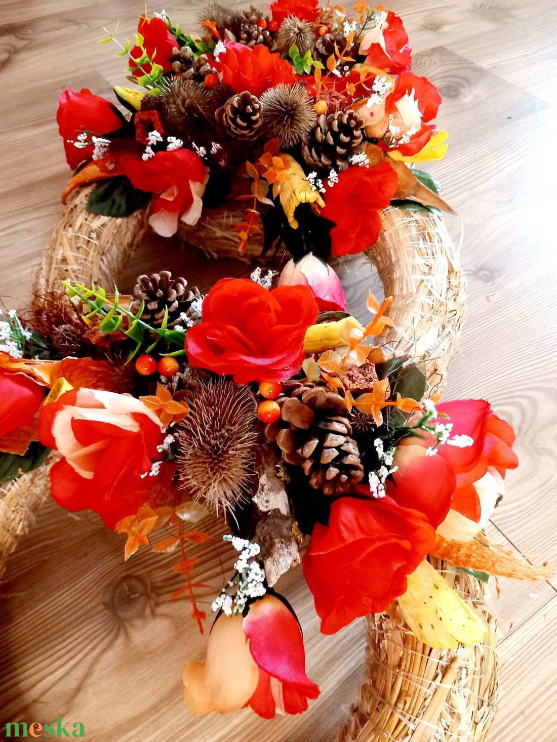 MINDENSZENTEK sírdísz, sírkoszorú, kegyeleti dísz, őszi koszorú, kegyeleti koszorú, halottak napjafalidísz  - otthon & életmód - vallás - temetkezési tárgy - sírkoszorú, kegyeleti koszorú - Meska.hu