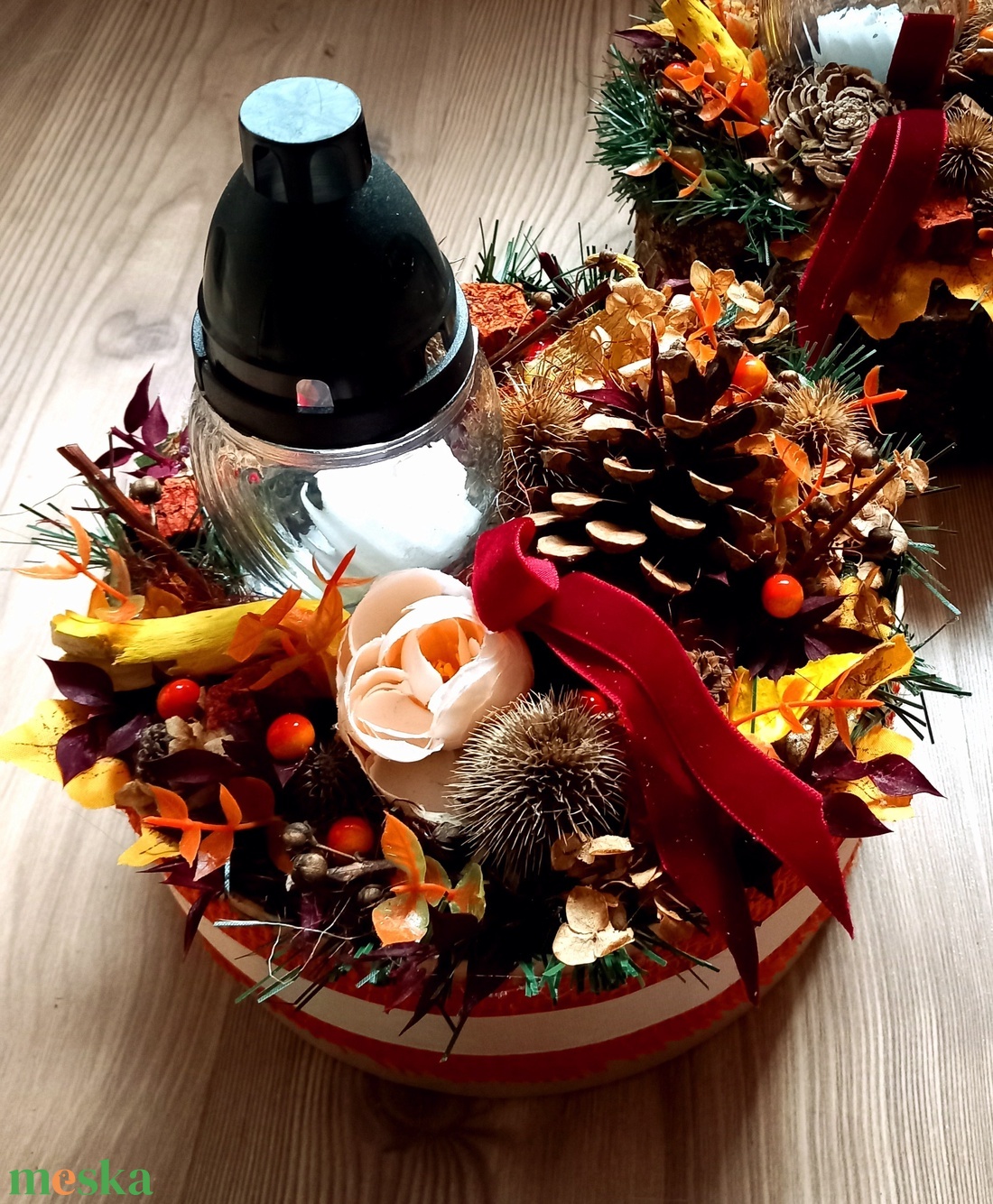 MINDENSZENTEK sírdísz, sírkoszorú, kegyeleti dísz, őszi koszorú, kegyeleti koszorú, halottak napjafalidísz  - otthon & életmód - vallás - temetkezési tárgy - sírkoszorú, kegyeleti koszorú - Meska.hu