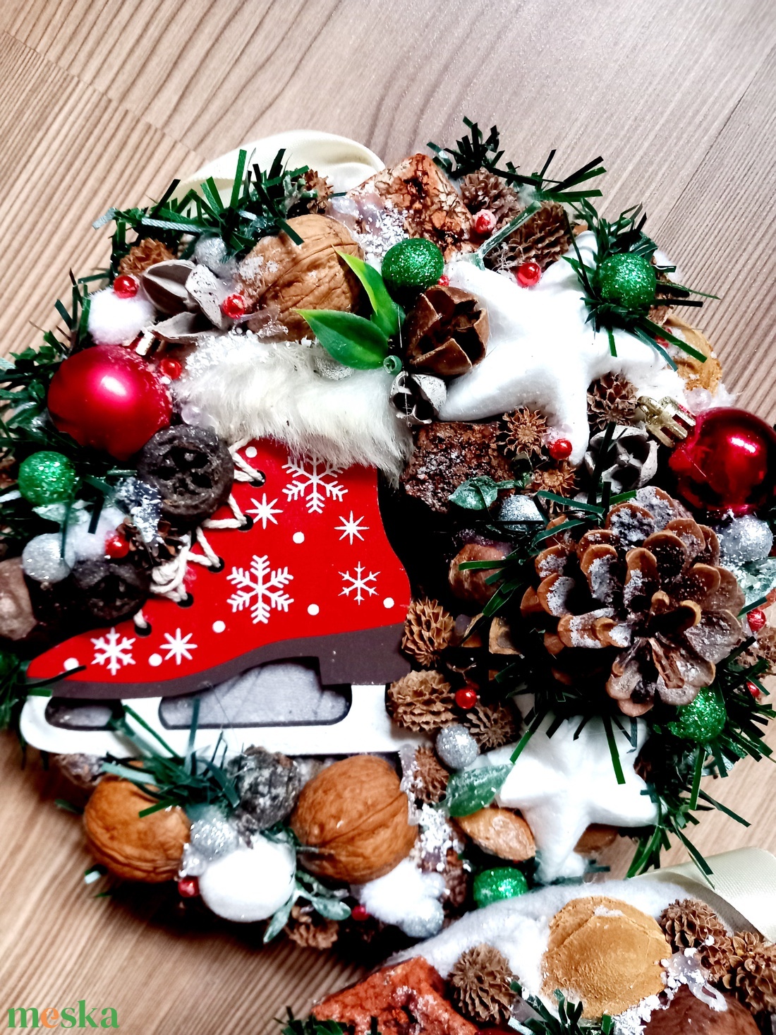 HÚZZ KORCSOLYÁT adventi dísz, adventi koszorú, adventi kopogtató, karácsonyi ajtódísz, karácsonyi kopogtató KÉSZTERMÉK - karácsony - karácsonyi lakásdekoráció - karácsonyi ajtódíszek - Meska.hu