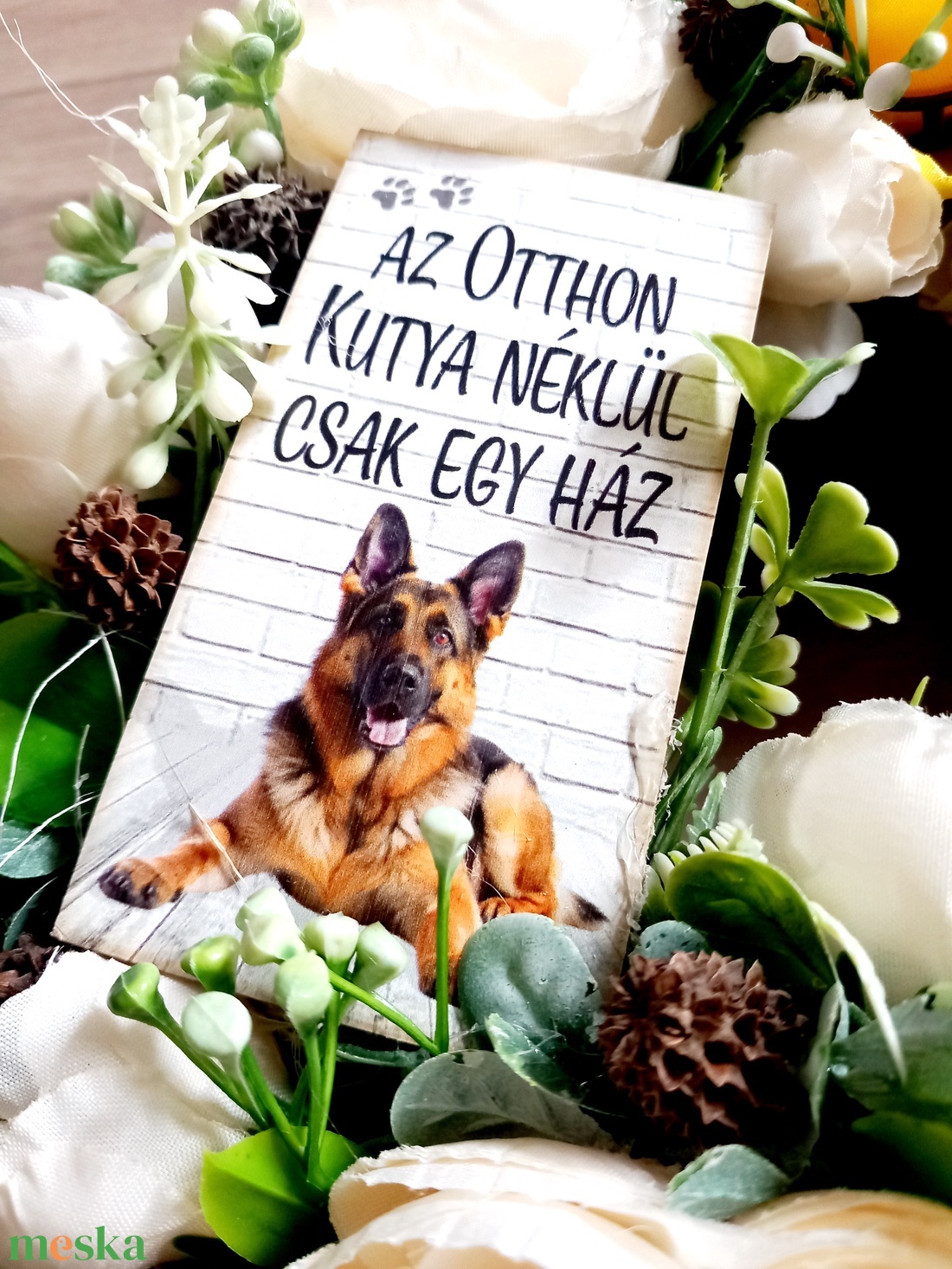 AZ OTTHON KUTYA NÉLKÜL CSAK EGY HÁZ kopogtató, ajtódísz, dekoráció - otthon & életmód - dekoráció - ajtó- és ablak dekoráció - ajtókilincs tábla - Meska.hu