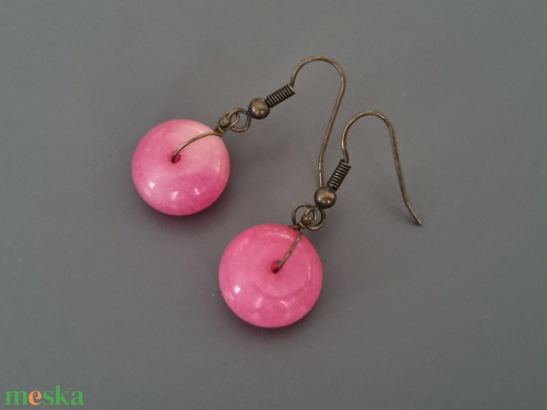 Pink jádefülbevaló -valódi nőknek, tavasz, nyár, élénk, ajándék, lánynak, nőnek - ékszer - fülbevaló - lógó fülbevaló - Meska.hu Pink jádefülbevaló -valódi nőknek, tavasz, nyár, élénk, ajándék, lánynak, nőnek - ékszer - fülbevaló - lógó fülbevaló - Meska.hu