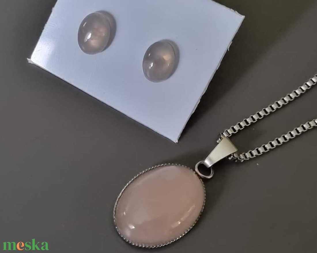 Rózsakvarc nemesacél szett, medál, fülbevaló, lánynak, nőnek, ajándék, karácsony, rózsaszín, mályva, Meska - ékszer - ékszerszett - Meska.hu Rózsakvarc nemesacél szett, medál, fülbevaló, lánynak, nőnek, ajándék, karácsony, rózsaszín, mályva, Meska - ékszer - ékszerszett - Meska.hu