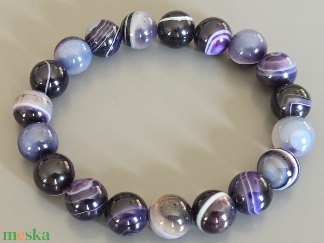 Sötétlila achát karkötő, ajándék, nőnek, lánynak - ékszer - karkötő - gyöngyös karkötő - Meska.hu