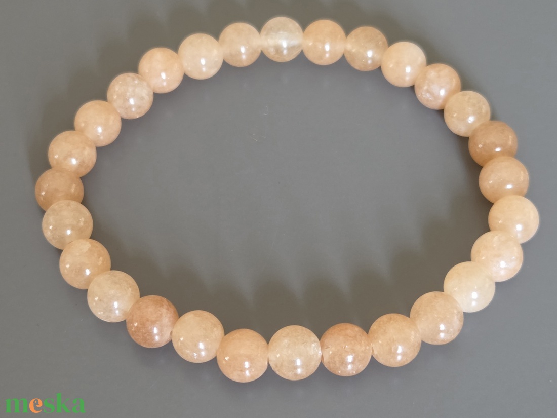 Narancsos tavasz karkötő, elegáns, drágakő, ásvány, ajándék, nőnek - ékszer - karkötő - gyöngyös karkötő - Meska.hu