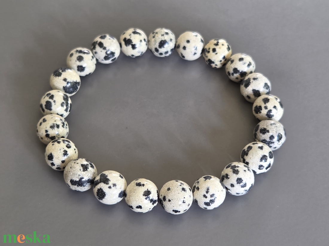 Dalmata jáspis karkötő, ajándék, nőnek, lánynak - ékszer - karkötő - gyöngyös karkötő - Meska.hu