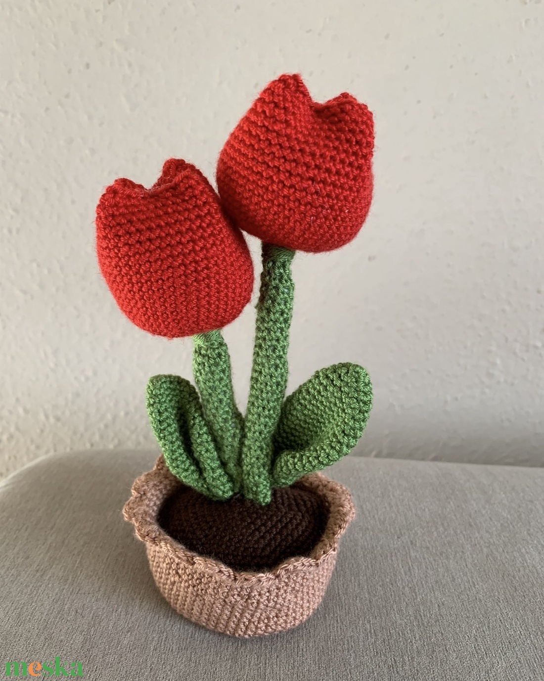 Horgolt cserepes tulipán - otthon & életmód - dekoráció - asztal és polc dekoráció - asztaldísz - Meska.hu